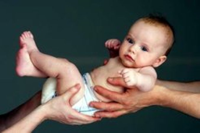 5667 Клініка репродукції людини з європейськими традиціями оголошує пошук жінок з усієї України на роль сурогатних мам та донорів яйцеклітин