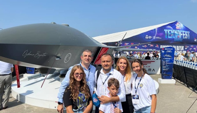 46123 В Турции на техвыставке показали дроны с украинскими двигателями